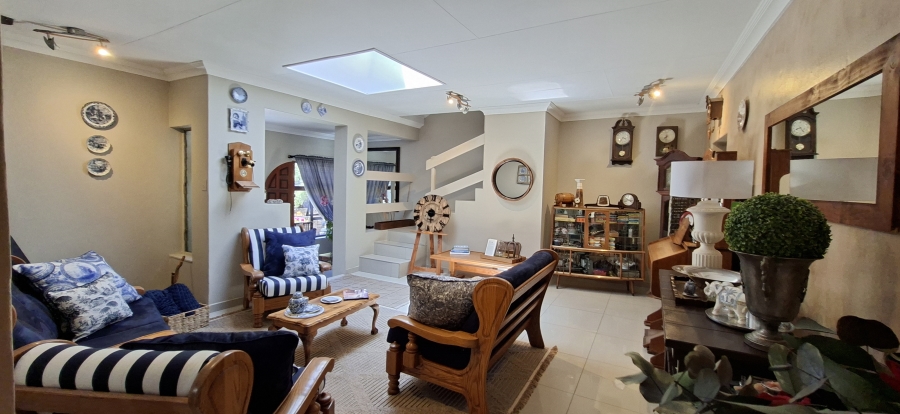 5 Bedroom Property for Sale in Kenmare Gauteng