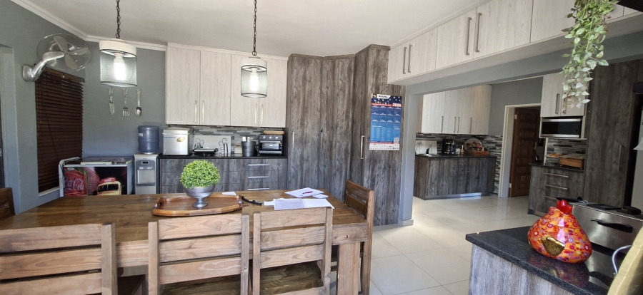 5 Bedroom Property for Sale in Kenmare Gauteng