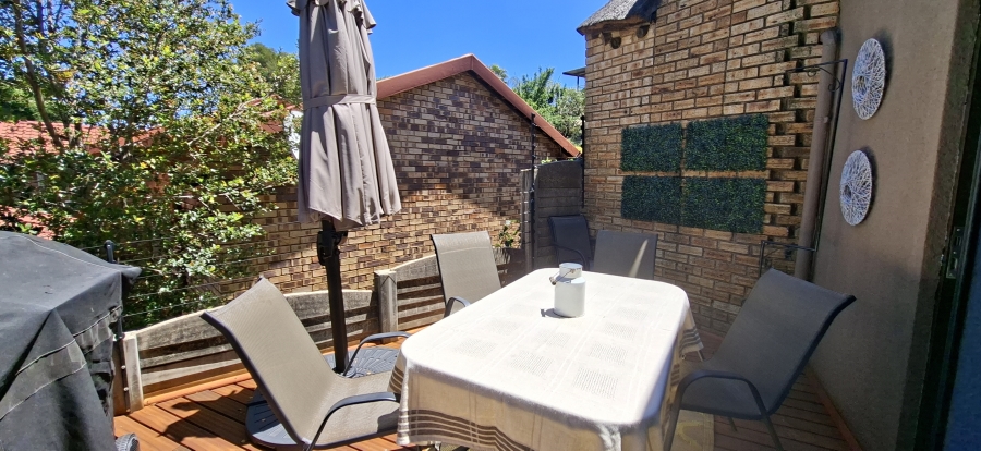 5 Bedroom Property for Sale in Kenmare Gauteng