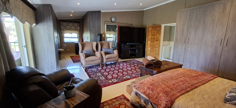 5 Bedroom Property for Sale in Kenmare Gauteng
