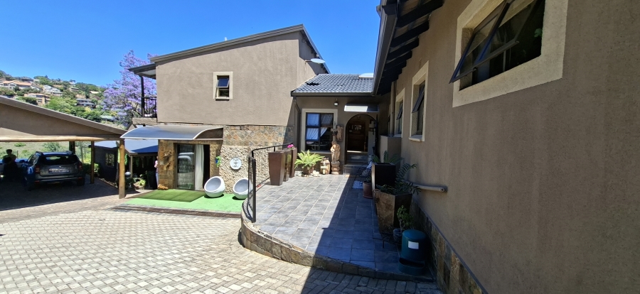 5 Bedroom Property for Sale in Kenmare Gauteng