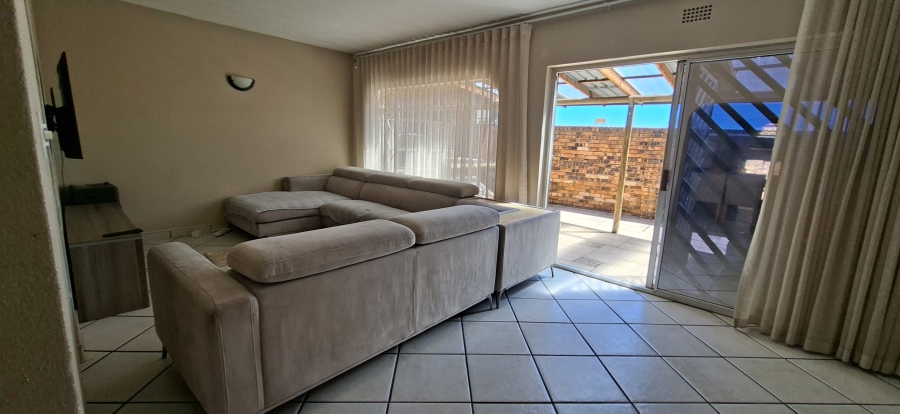 3 Bedroom Property for Sale in Silverfields Gauteng