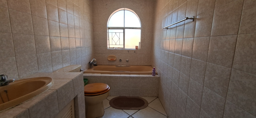 3 Bedroom Property for Sale in Silverfields Gauteng