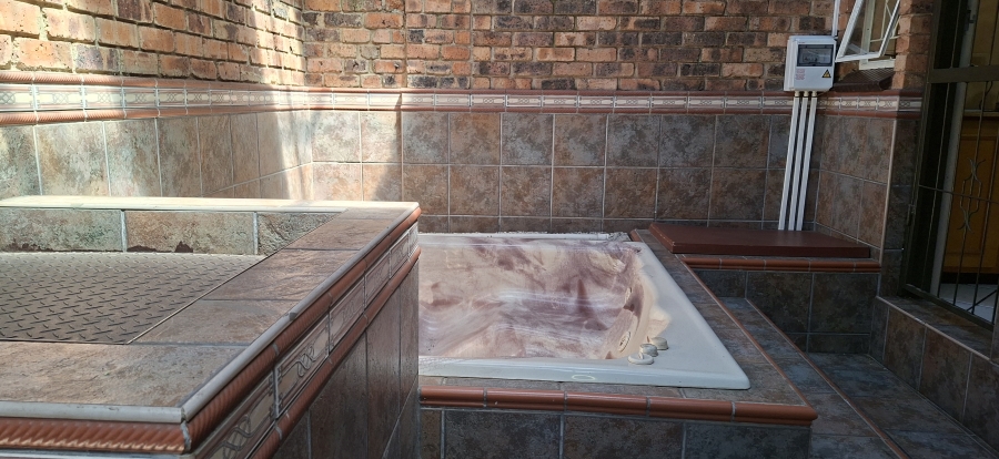 3 Bedroom Property for Sale in Silverfields Gauteng