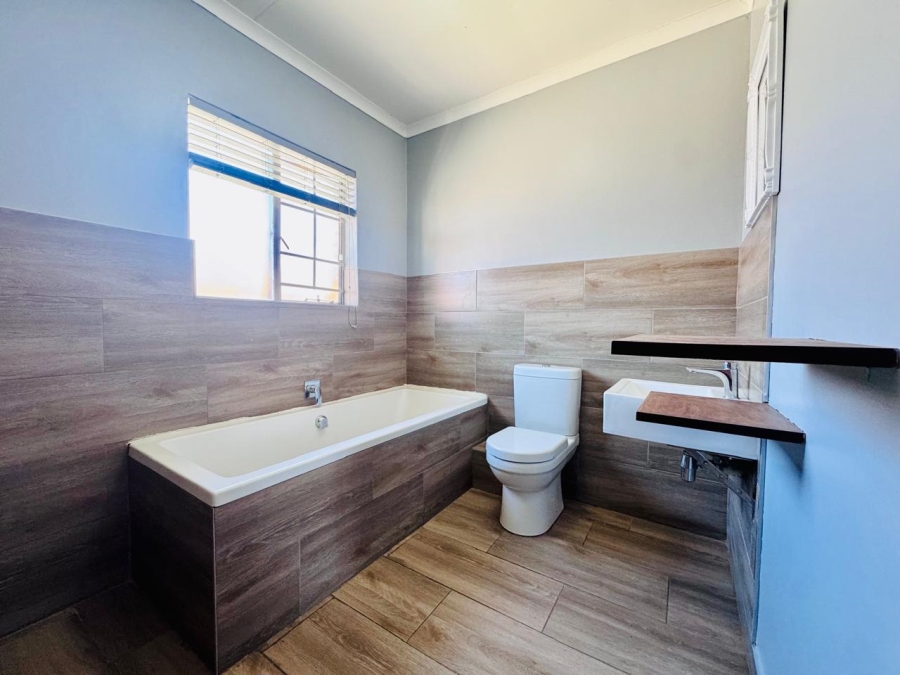 3 Bedroom Property for Sale in Annlin Gauteng