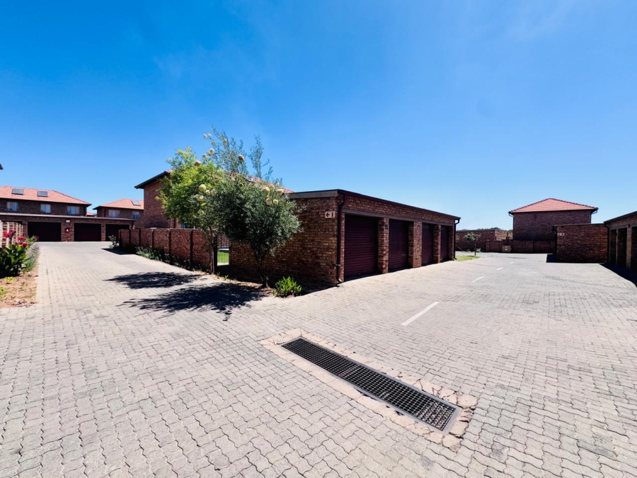 3 Bedroom Property for Sale in Annlin Gauteng