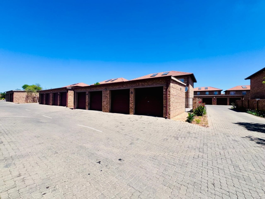3 Bedroom Property for Sale in Annlin Gauteng
