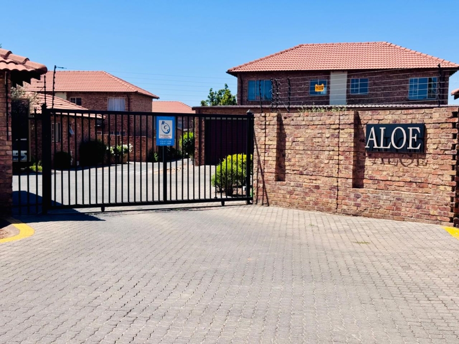 3 Bedroom Property for Sale in Annlin Gauteng