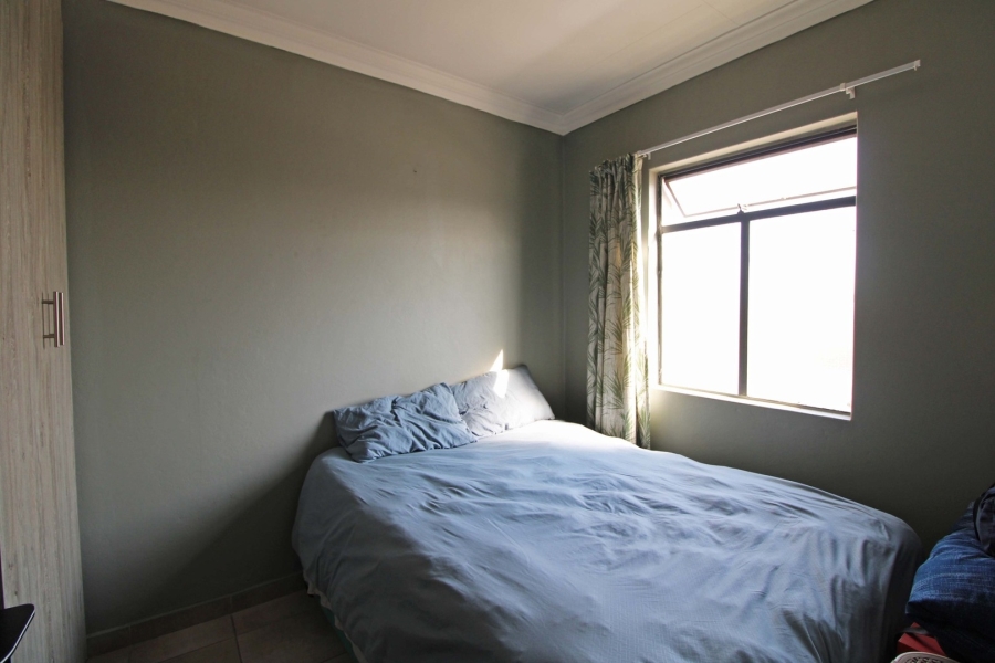 2 Bedroom Property for Sale in Noordwyk Gauteng