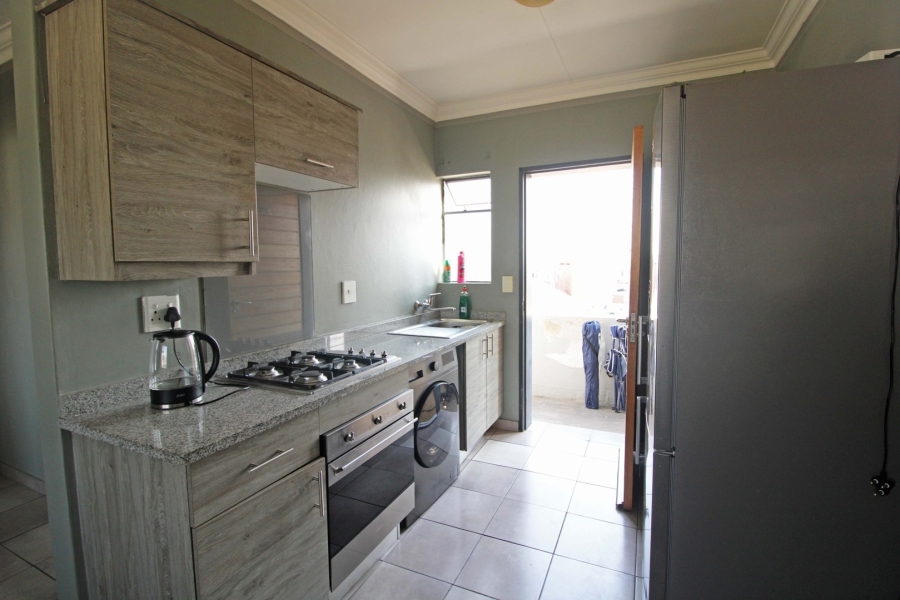 2 Bedroom Property for Sale in Noordwyk Gauteng