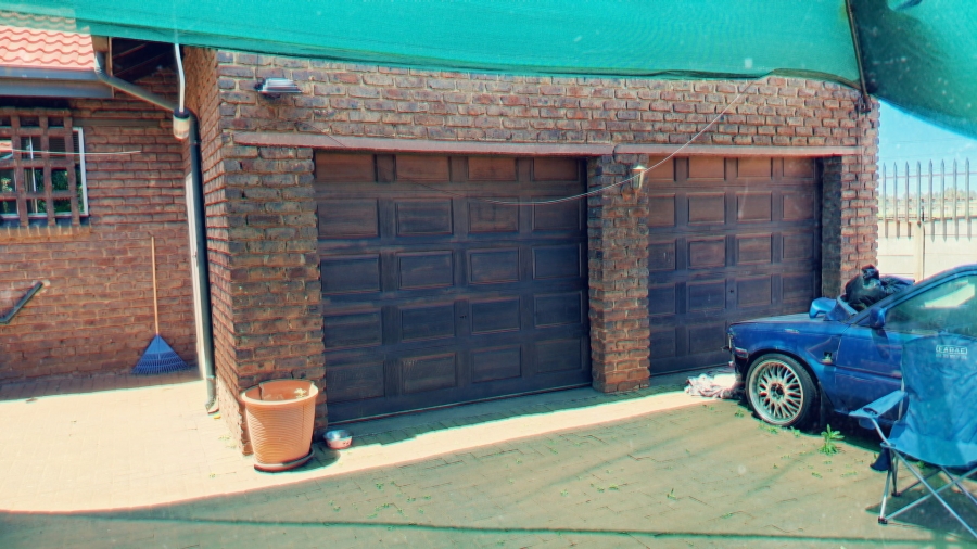 3 Bedroom Property for Sale in Verwoerdpark Gauteng