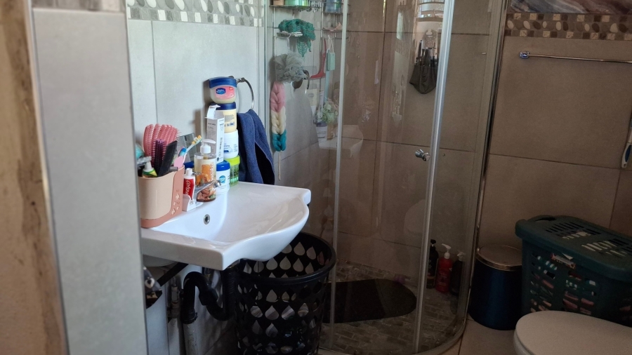 3 Bedroom Property for Sale in Verwoerdpark Gauteng