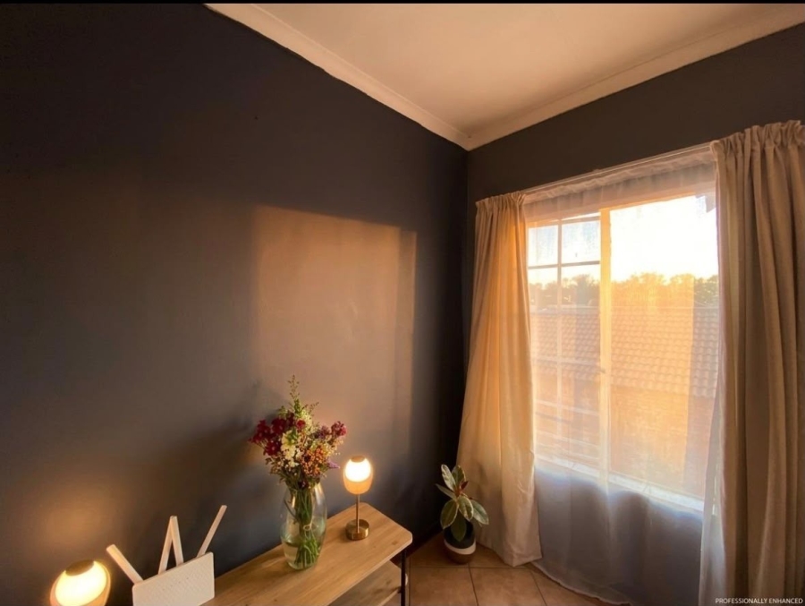 2 Bedroom Property for Sale in Equestria Gauteng