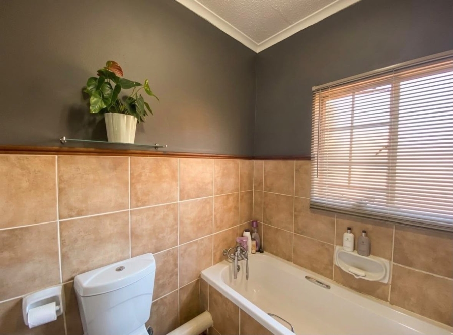 2 Bedroom Property for Sale in Equestria Gauteng
