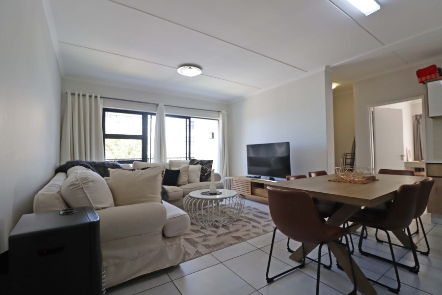 2 Bedroom Property for Sale in Crowthorne AH Gauteng