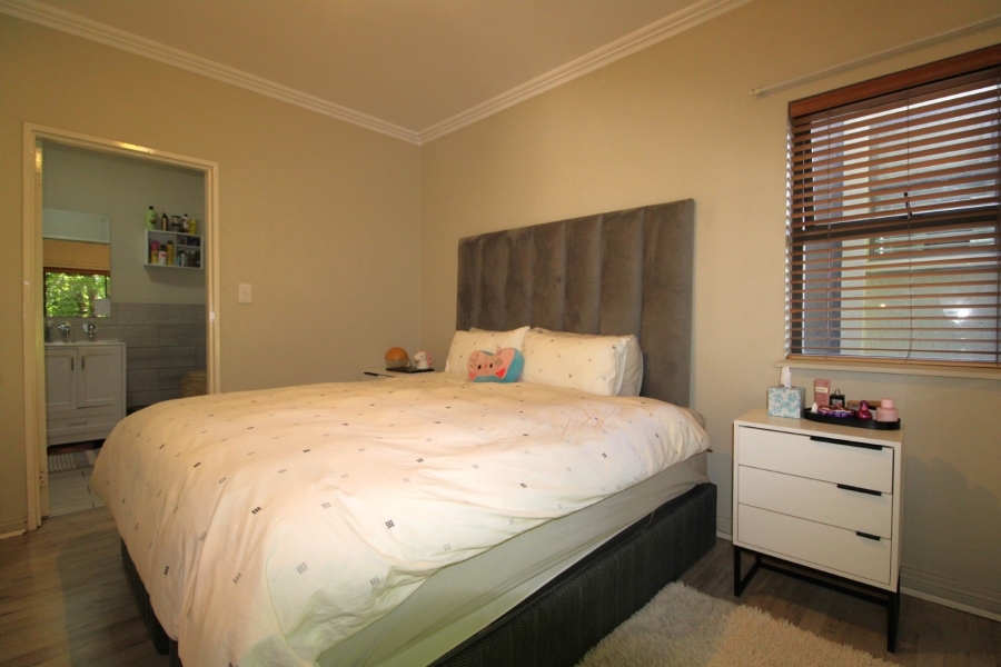 2 Bedroom Property for Sale in Rivonia Gauteng