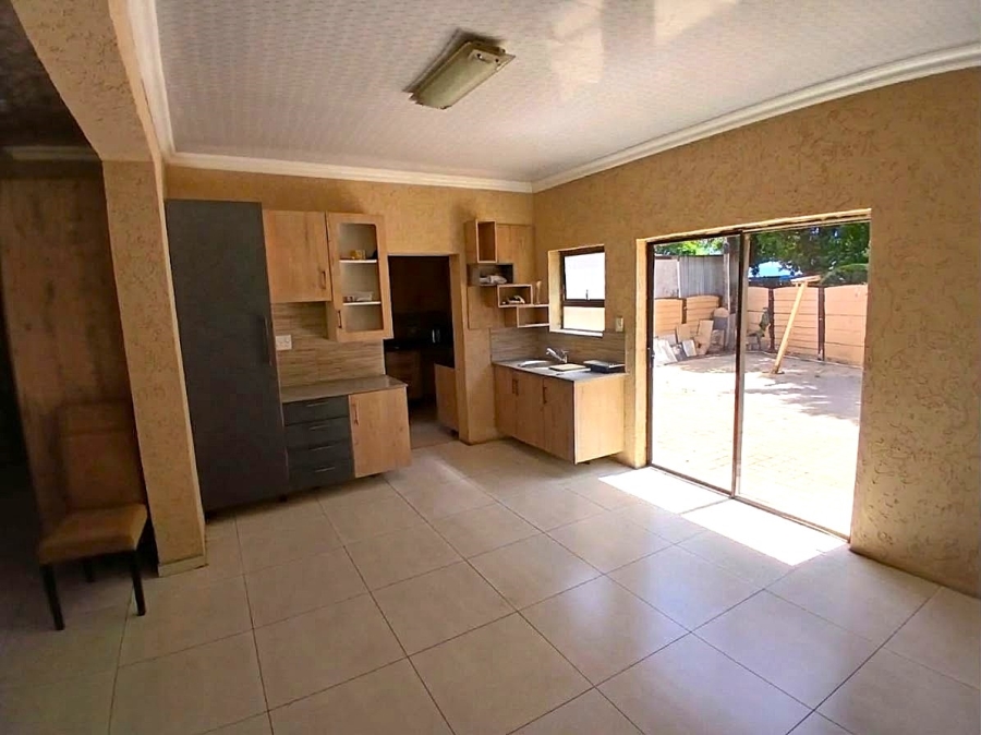 To Let 4 Bedroom Property for Rent in Kempton Park Ext 4 Gauteng