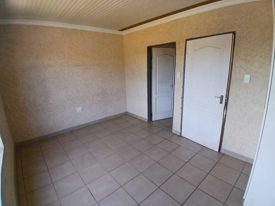 To Let 4 Bedroom Property for Rent in Kempton Park Ext 4 Gauteng