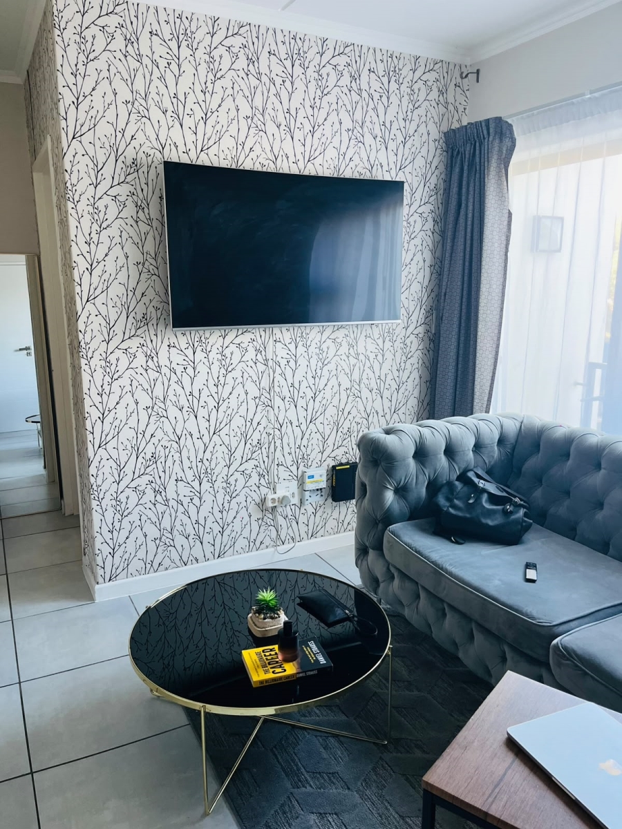 To Let 1 Bedroom Property for Rent in Crowthorne AH Gauteng