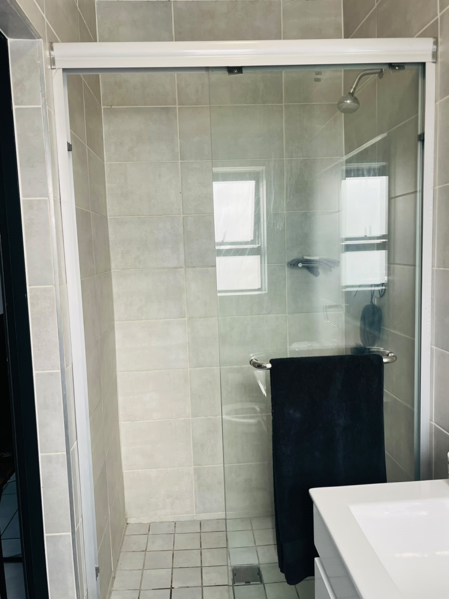 To Let 1 Bedroom Property for Rent in Crowthorne AH Gauteng