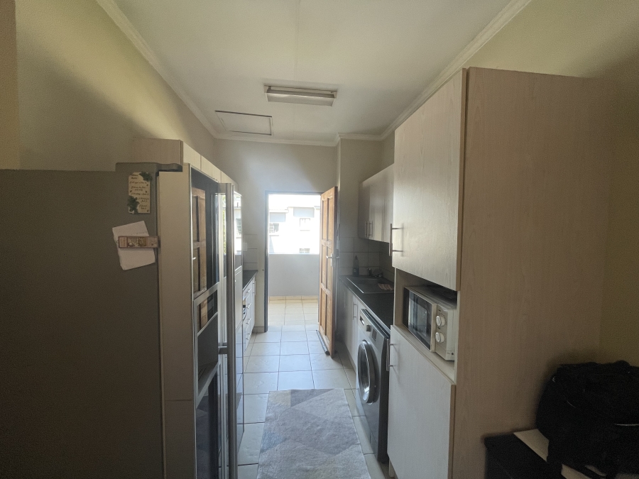 To Let 2 Bedroom Property for Rent in Noordwyk Gauteng