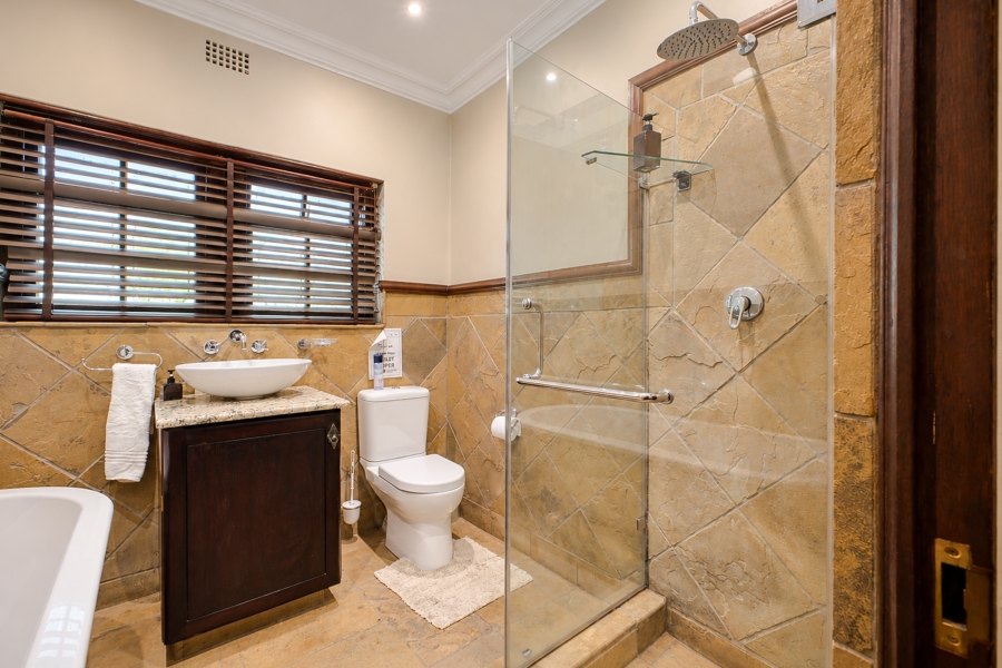 5 Bedroom Property for Sale in Chartwell Gauteng