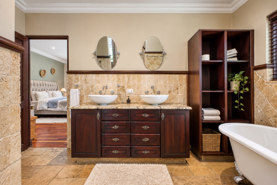 5 Bedroom Property for Sale in Chartwell Gauteng