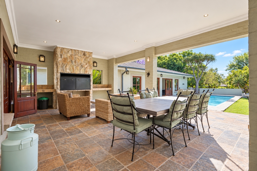 5 Bedroom Property for Sale in Chartwell Gauteng