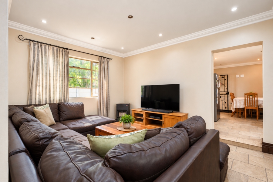 5 Bedroom Property for Sale in Chartwell Gauteng