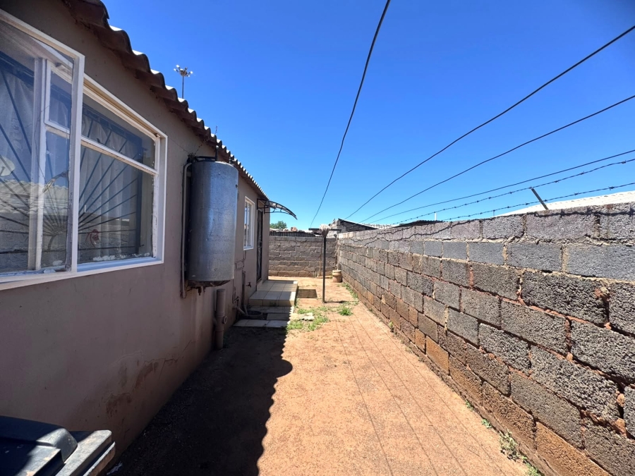 3 Bedroom Property for Sale in Chiawelo Gauteng