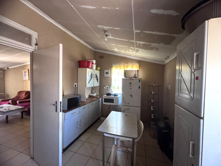 3 Bedroom Property for Sale in Chiawelo Gauteng