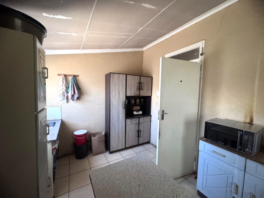 3 Bedroom Property for Sale in Chiawelo Gauteng