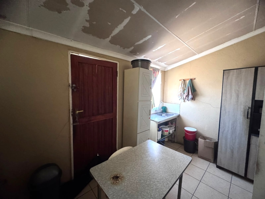 3 Bedroom Property for Sale in Chiawelo Gauteng