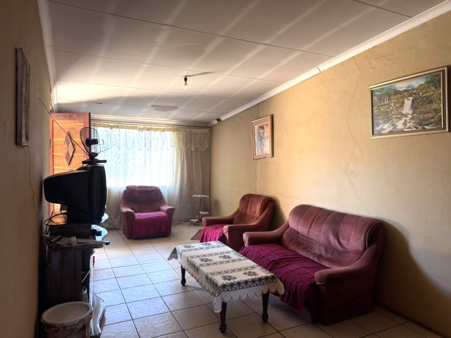 3 Bedroom Property for Sale in Chiawelo Gauteng