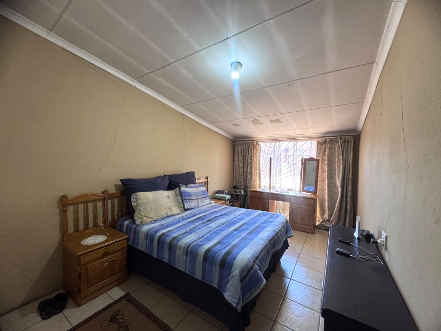 3 Bedroom Property for Sale in Chiawelo Gauteng