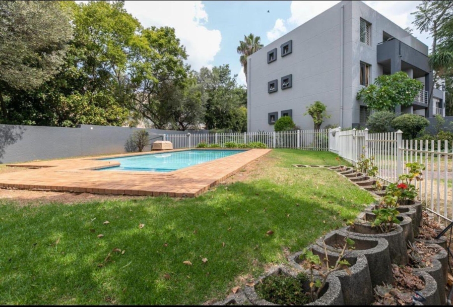To Let 1 Bedroom Property for Rent in Sandown Gauteng
