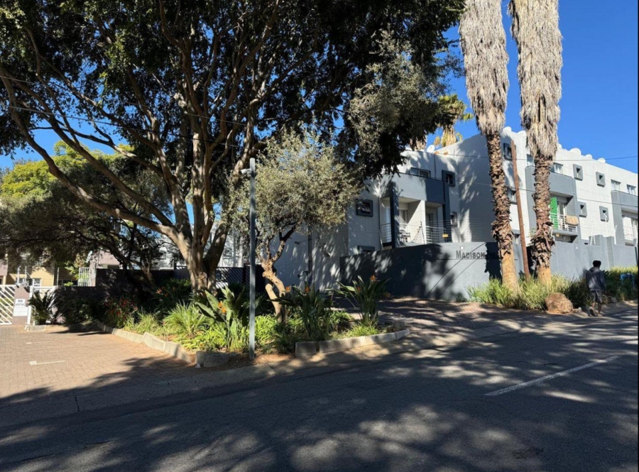 To Let 1 Bedroom Property for Rent in Sandown Gauteng