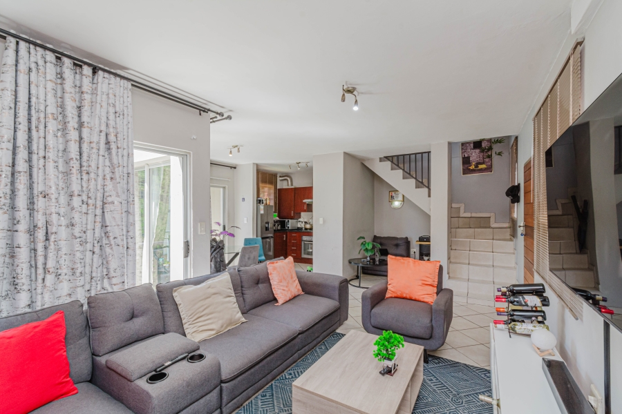2 Bedroom Property for Sale in North Riding Gauteng