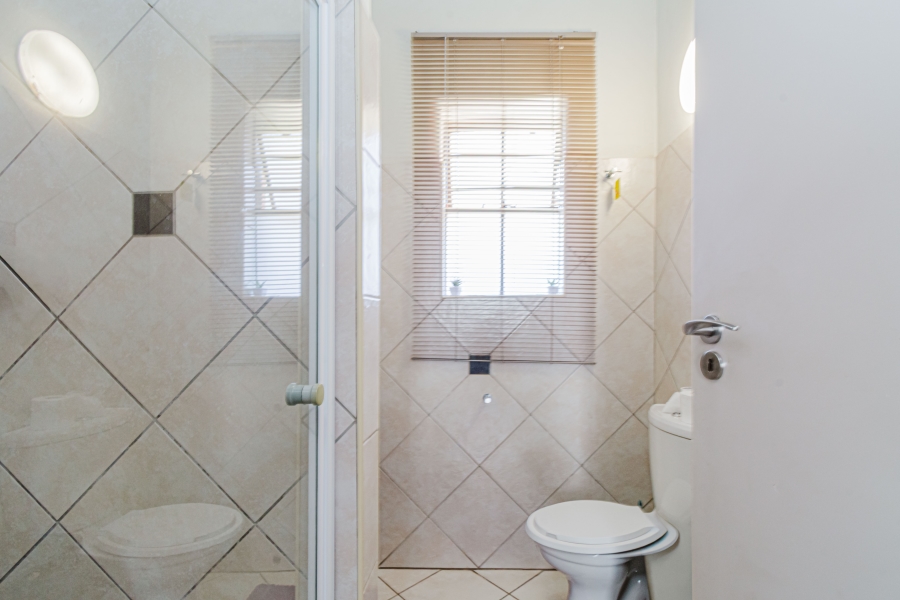 2 Bedroom Property for Sale in North Riding Gauteng