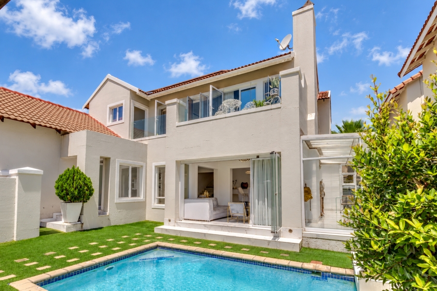 3 Bedroom Property for Sale in Broadacres Gauteng