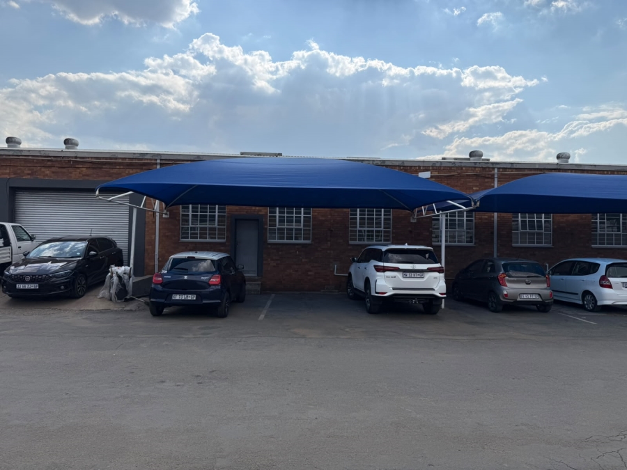 To Let Commercial Property for Rent in Anderbolt Gauteng