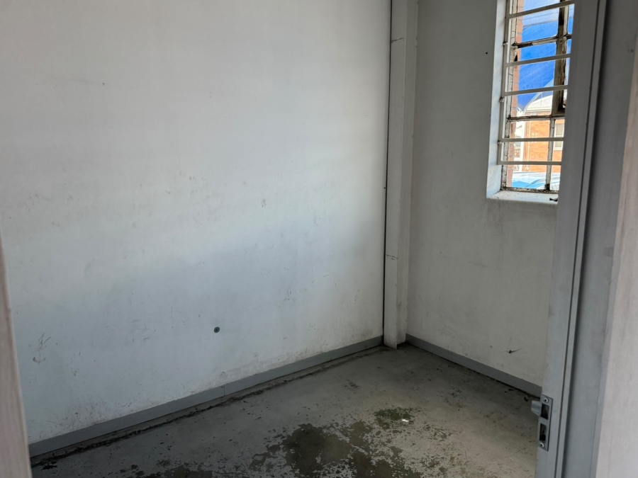 To Let Commercial Property for Rent in Anderbolt Gauteng