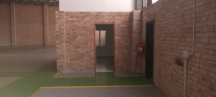 To Let Commercial Property for Rent in North Riding Gauteng