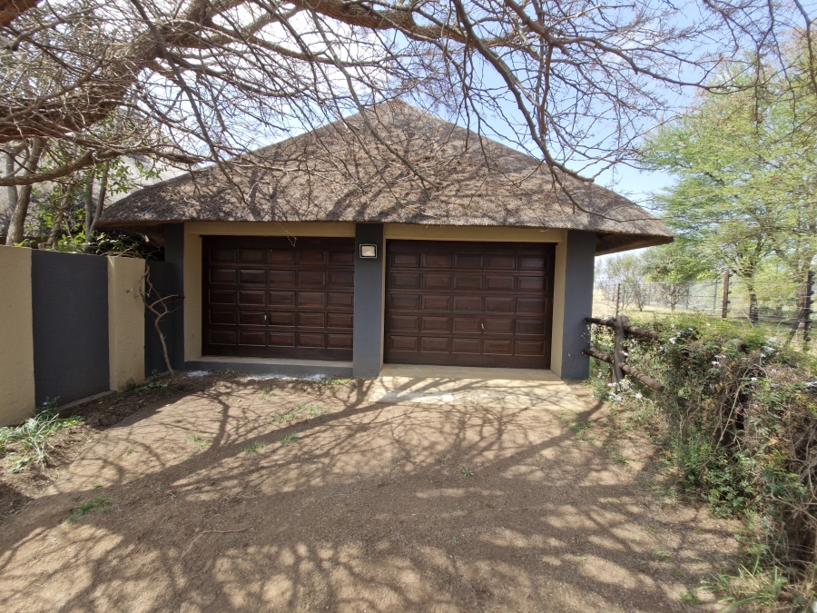 3 Bedroom Property for Sale in Letamo Game Farm Gauteng