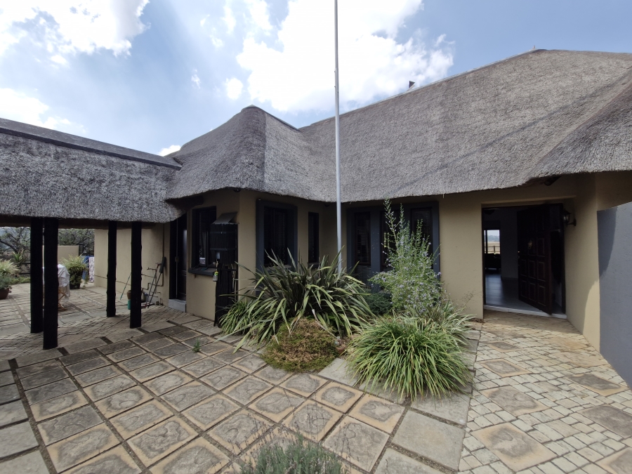 3 Bedroom Property for Sale in Letamo Game Farm Gauteng