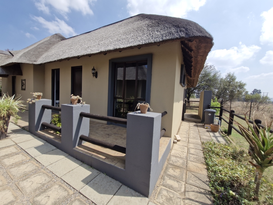 3 Bedroom Property for Sale in Letamo Game Farm Gauteng