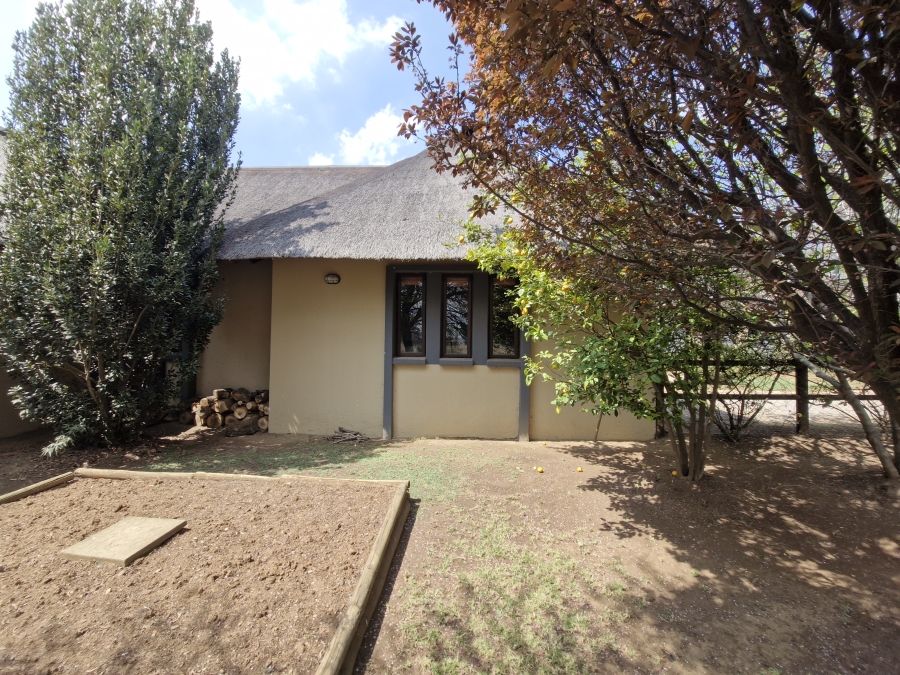 3 Bedroom Property for Sale in Letamo Game Farm Gauteng