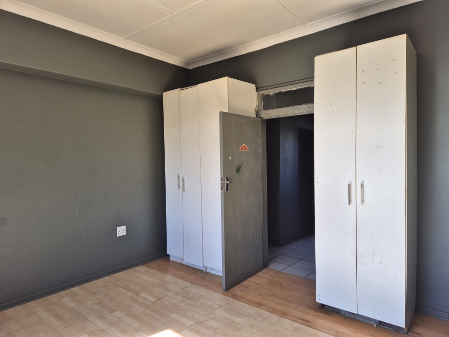 To Let 1 Bedroom Property for Rent in Delarey Gauteng