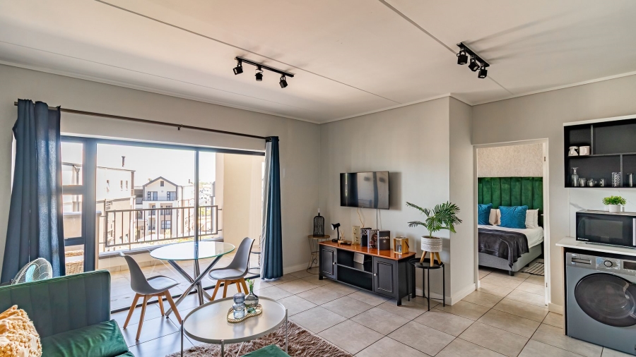 1 Bedroom Property for Sale in Waterfall Gauteng