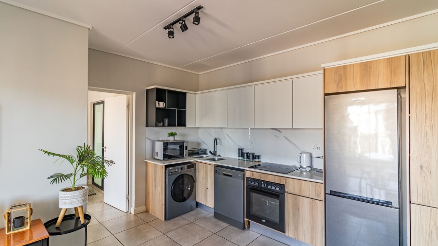 1 Bedroom Property for Sale in Waterfall Gauteng